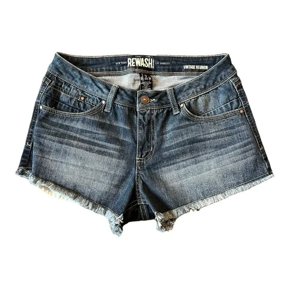 Rewash Women's Vintage Reunion Fringe Hem Medium Wash Jean Shorts