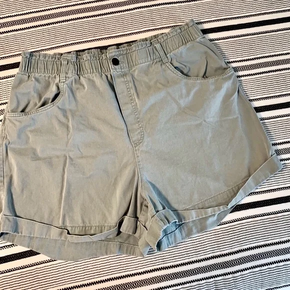 H&M Women's Shorts XL Elastic Waist High Rise