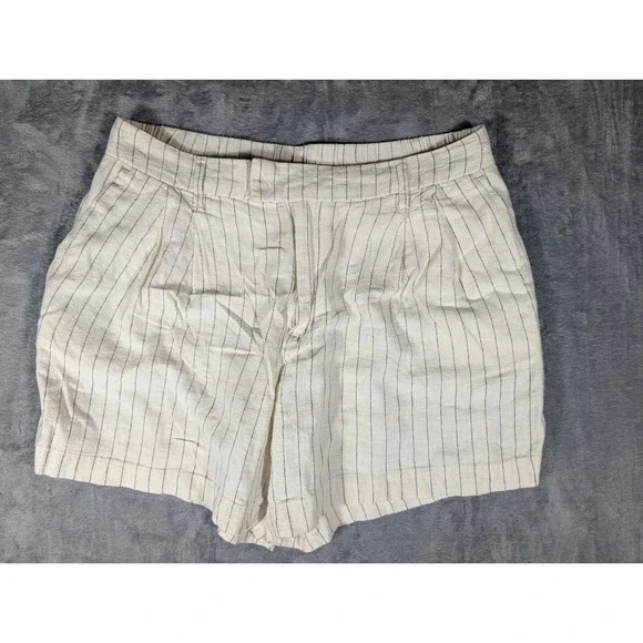 A New Day Women's Cream Black Pinstripe Linen Blend Pleated Shorts Size 12