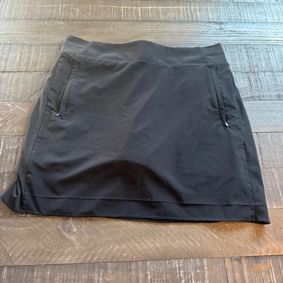 Athleta Brooklyn Skort 16” Black SIZE 14 #657678 Zipper Pockets Golf Athletic