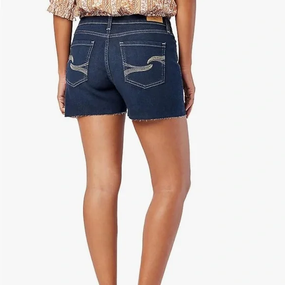 Levi’s Signature by Levi Strauss Blue Denim Shorts dark wash cut off jeans 30