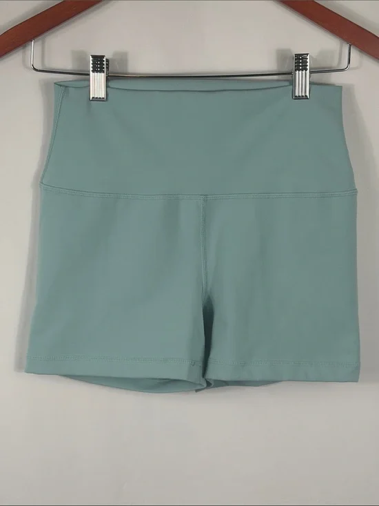 Yogalicious Lux Everyday 5” Short High-Rise in Seafoam. Womens Size M. Very soft