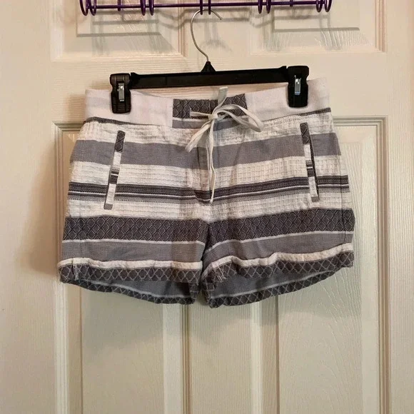 Ann Taylor Loft shorts size 4
