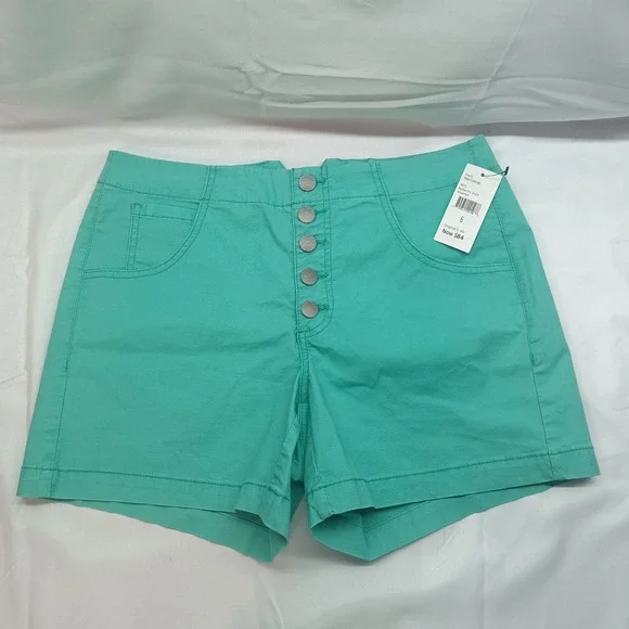 Cabi Waterfall Button Fly Shorts Teal Green Mid Rise Women 6 NWT Modern Casual