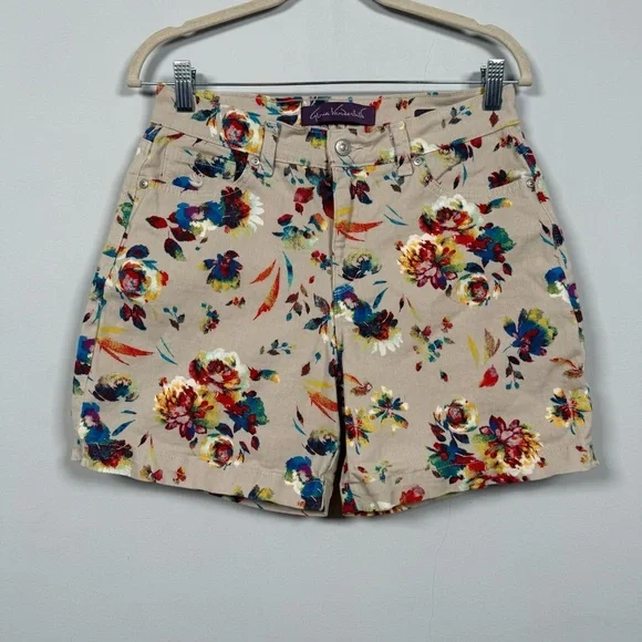 Gloria Vanderbilt Vintage Floral Beige Women's Shorts, Size 6