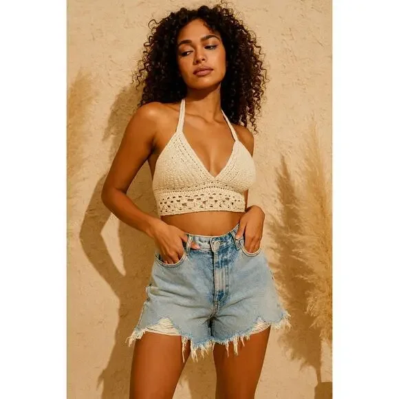 Fashion Nova V-waist High Rise Light Wash Distressed Cotton Denim Shorts Size 13