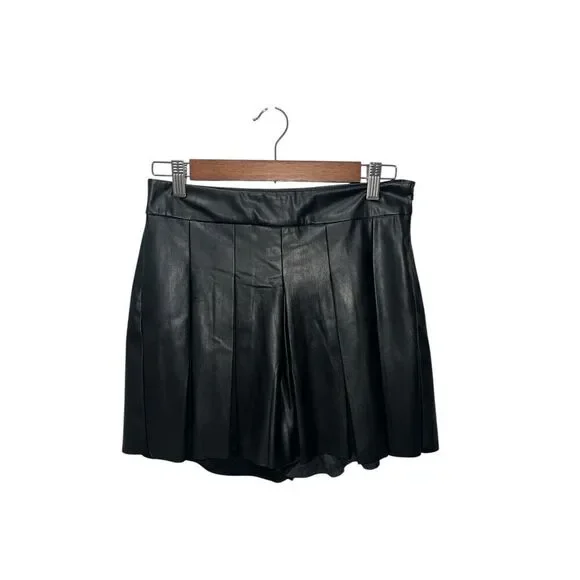 Altar'd State Faux Leather Pleated Mini Skort Size Medium Black NWT