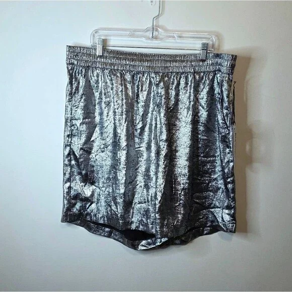 Future Collective Metallic Silver Elastic Waist Shorts Brand New Size XXL