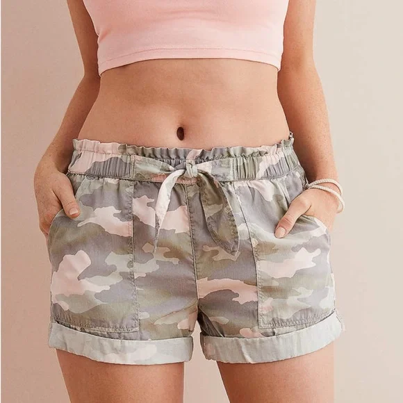 Aerie Green and Pink Cargo Shorts with Elastic Waistband and Bow - XS