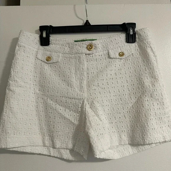 C Wonder Eyelet White Shorts with Gold Buttons Size 6