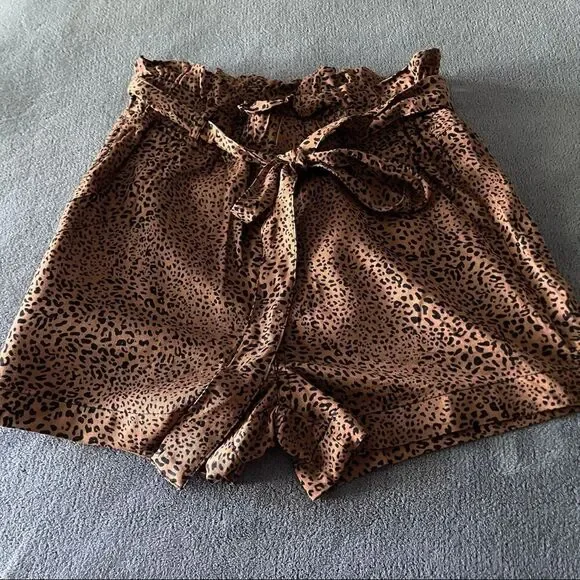 NWT thread and supply paperbag lepord shorts size xs
