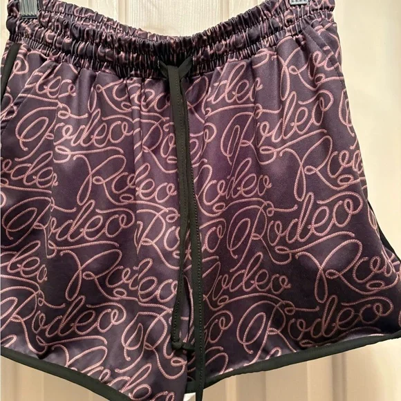 Women's brown and caramel short