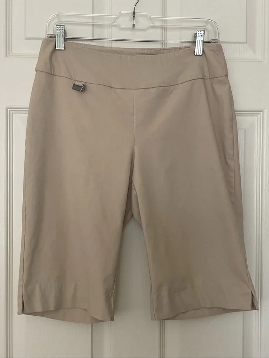 Peck & Peck Bermuda Pull On Stretch Shorts size 8