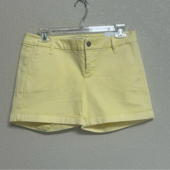 NWT Liverpool Jeans‎ Company Women’s Shorts 2 Pastel Yellow Rolled Cuff Stretch