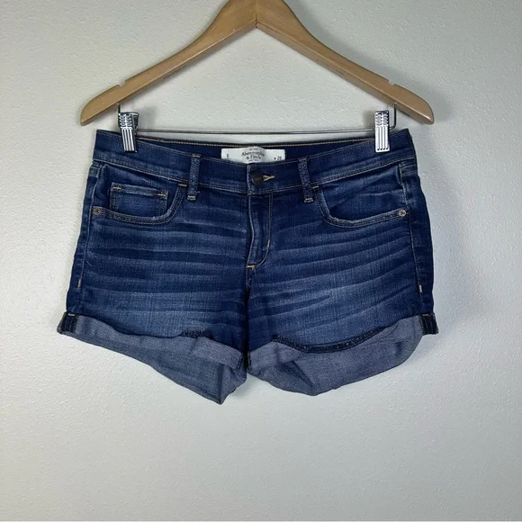 ABERCROMBIE & FITCH Women's 6/28 Low Rise Roll Hem Dark Wash Mini Short‎ Shorts