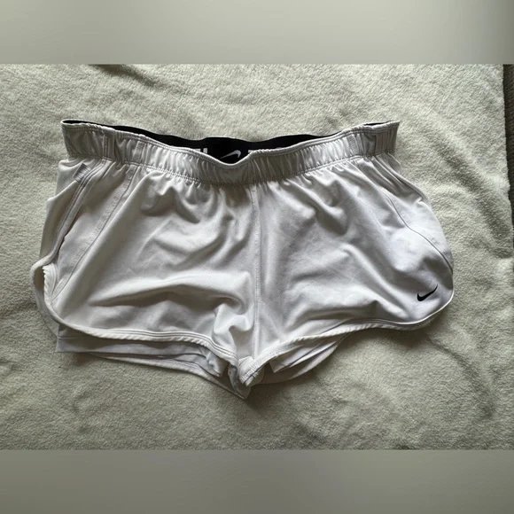 Nike White and Black Tennis Sports Short