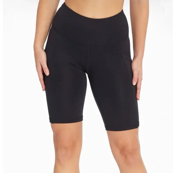 NEW Marika Brenda Side Pocket Tummy Control Bermuda Shorts 9” in Black