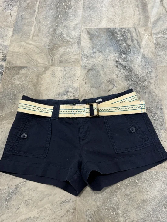 Y2K American Eagle Outfitters Navy Mini Shorts with Cream & Teal Belt