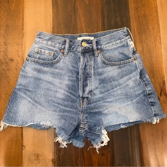 Women’s size 24 PacSun High Rise Jean Shorts With Floral Strip