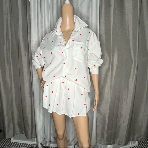 SHEIN Heart Print Shirt and Pleated Skort Set XS