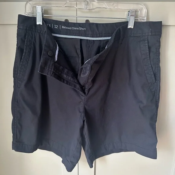 EUC TALBOTS Black Relaxed Chino Shorts Sz 12. No flaws, just too big for me.