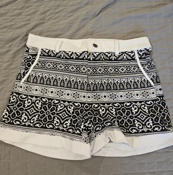 Pink blush shorts size large