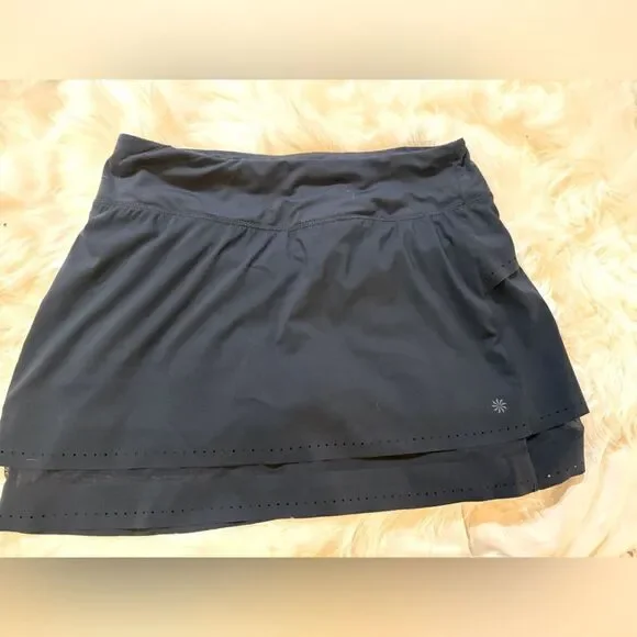 Athleta Laser Run Skort size Small in Navy Blue