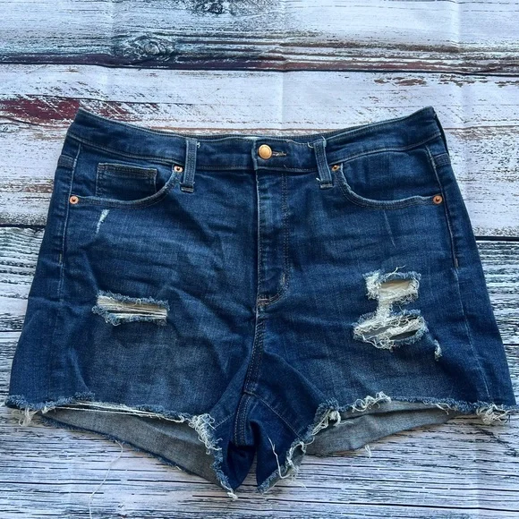 Universal Threads Hi Rise Midi Womens Distressed Denim Short size 14 (32 waist)