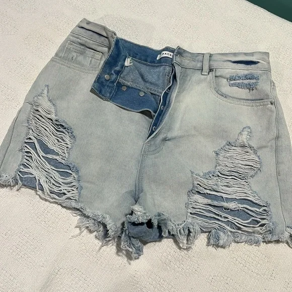PACSUN shorts Los Angeles ultra high-rise vintage short size 28 distressed‎ used