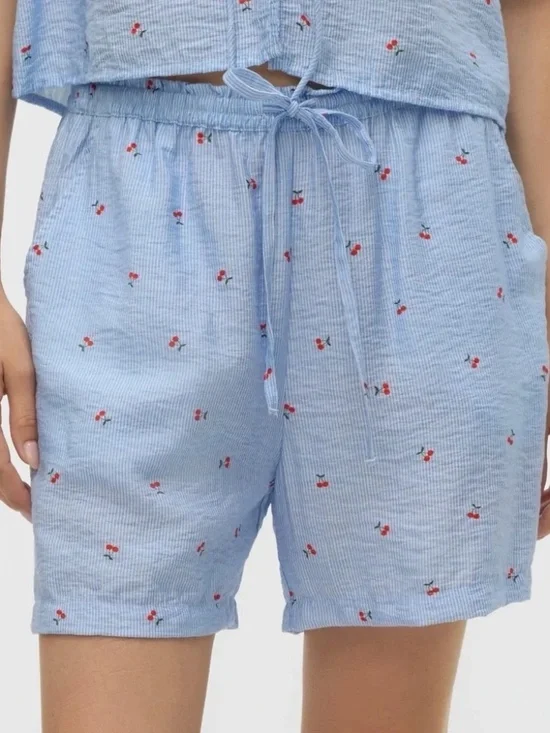 NWT Vero Moda Tie Waist Shorts – White Cherry Print – Size S - MSRP $48