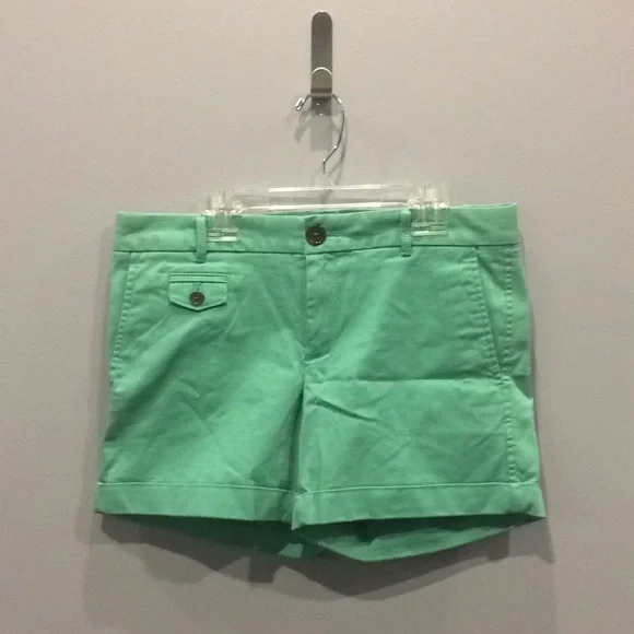Banana Republic City Fit Chino Light‎ Green Shorts