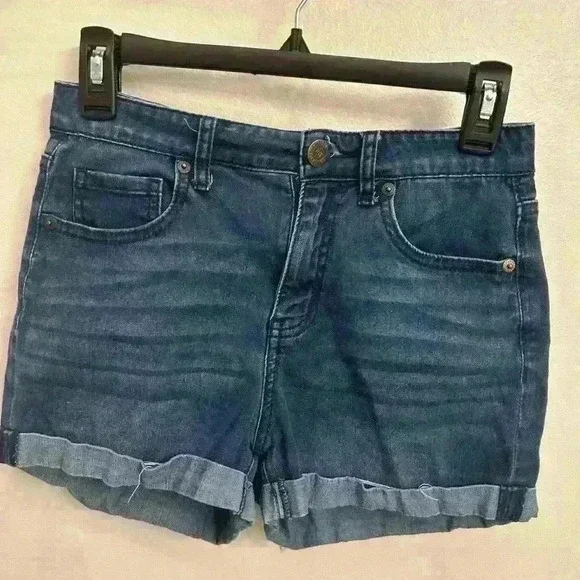 Aeropostale womans dark blue Jean shorts 4