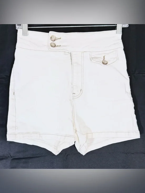 We The Free Ivory High Rise Shorts W/ Double Button Closure & Front Flap Pocket