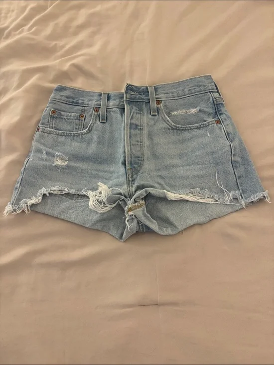 Classic Light Blue Distressed Levi’s Denim Shorts - Women