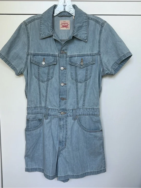 Levi's Light Wash Denim Short Sleeve women’s Romper