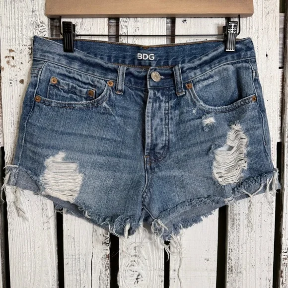 BDG Urban Outfitters Tomgirl Distress Button Fly Jean Shorts Sz 25” Boho Concert
