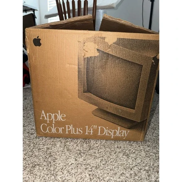 Apple Macintosh Color Plus M1787 14