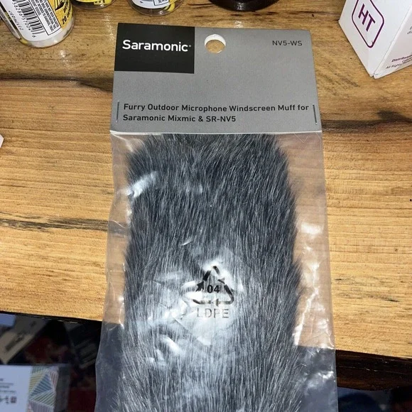 Saramonic Furry Outdoor Microphone Windscreen for the MixMic NV5 Shotgun Mic