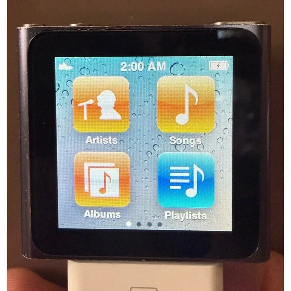 Apple iPod Nano A1366 8gb Graphite Gray - Works -‎ NEEDS BATTERY!