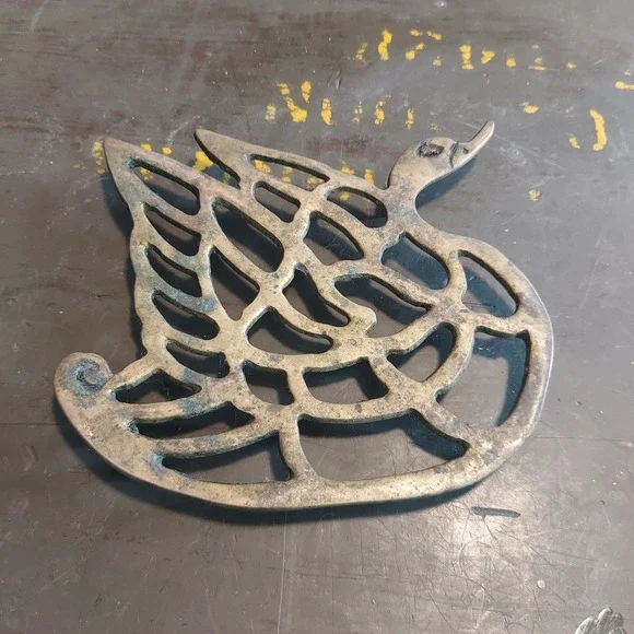 Vintage Brass Swan Trivet Footed Openwork Metal Hot Pad Kitchen Decor 6x6