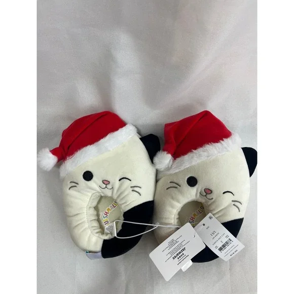 Squishmallows Santa Hat Cat Slippers Kids Size 13/1 Off-White Plush Shoes