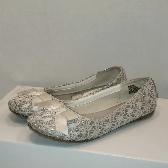 Girl stylish flat‎ shoes