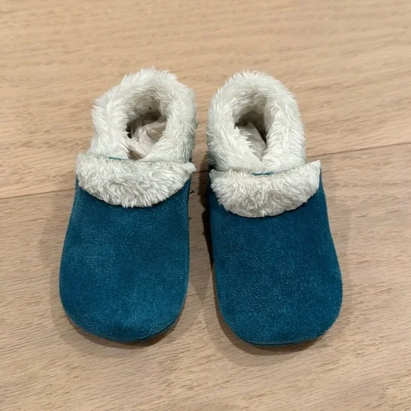 Baby slippers size 2