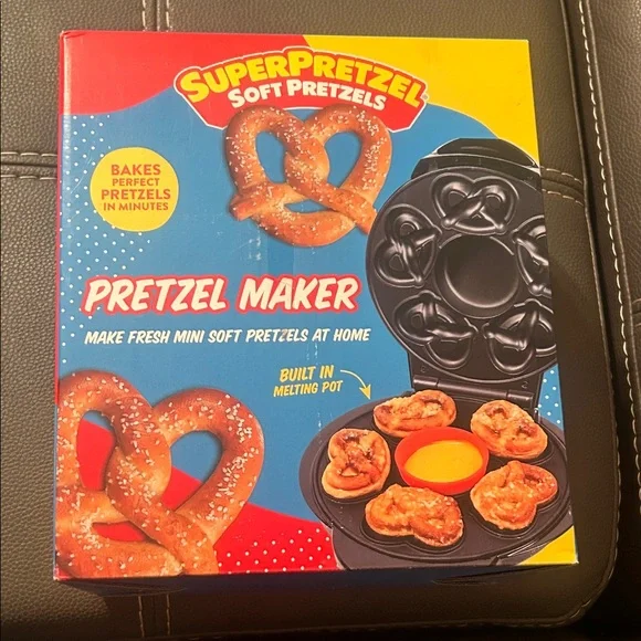 Soft Pretzels Maker - Black new