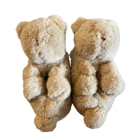 GAP kids teddy bear slippers 11/12