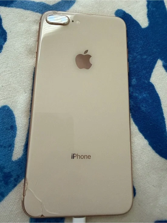 Apple iPhone 8 Gold Dual-Camera Smartphone
