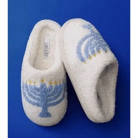 Love 83 Little Kids Holiday Icon Slippers hanukkah L 2/3