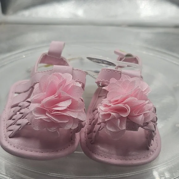 C Pink With Pink Flowers On The Top Sandals