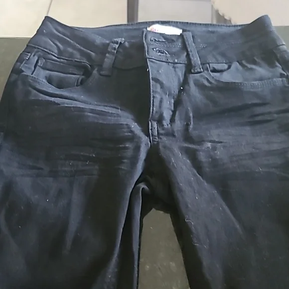 Black skinny jeans