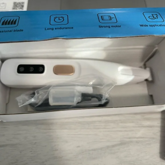 White Electric Hair Trimmer